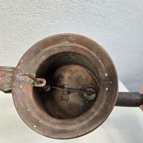 Brookins Oil Can Copper 1 Quart 1/4 Gallon Thumb Operated Vintage - Picture 8 of 14